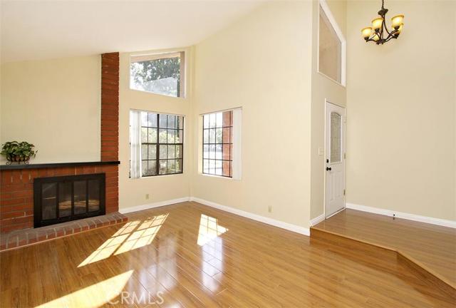 Detail Gallery Image 2 of 17 For 103 Ambleside Way, Glendora,  CA 91741 - 3 Beds | 2 Baths