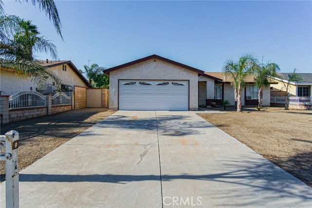 16160 Rosemary Dr, Fontana, CA 92335