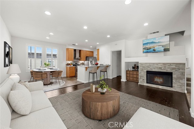 Front Image Thumbnail for CRPW25266190