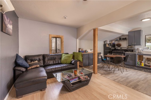 Detail Gallery Image 27 of 33 For 863 Ford Ln, Big Bear Lake,  CA 92315 - 4 Beds | 3/1 Baths
