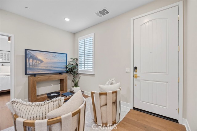 Detail Gallery Image 9 of 16 For 6057 Saddlehorn Ln, Jurupa Valley,  CA 92509 - 4 Beds | 3/1 Baths