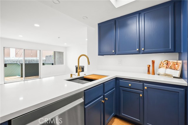 Detail Gallery Image 21 of 55 For 1112 Beryl St #15,  Redondo Beach,  CA 90277 - 2 Beds | 2/1 Baths