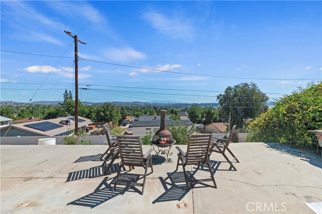 15160 Darnell Drive, Lake Elsinore CA: https://media.crmls.org/medias/a3432b41-6098-4fa2-80cc-9027fc31d523.jpg