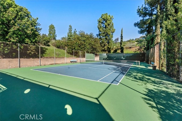 Detail Gallery Image 21 of 25 For 6752 Hillpark #303,  Los Angeles,  CA 90068 - 2 Beds | 2 Baths