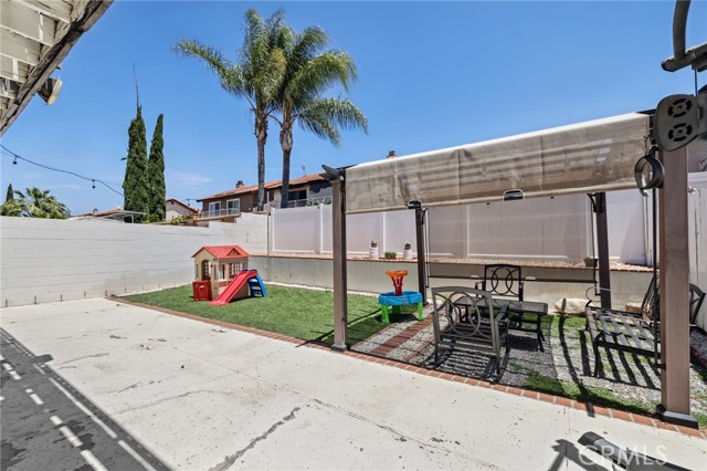Detail Gallery Image 24 of 27 For 13138 Pan Am Bld, Moreno Valley,  CA 92553 - 3 Beds | 2/1 Baths
