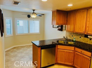 Detail Gallery Image 4 of 19 For 728 Pebble Beach, Upland,  CA 91784 - 2 Beds | 2 Baths