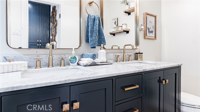 13722 Red Hill Avenue, Tustin CA: https://media.crmls.org/medias/a3457b6a-2c74-4a4e-bded-8c1368b652ba.jpg