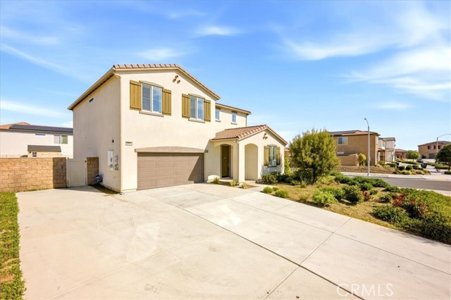 Detail Gallery Image 3 of 52 For 9731 Lasorda Ct, Riverside,  CA 92503 - 4 Beds | 3 Baths