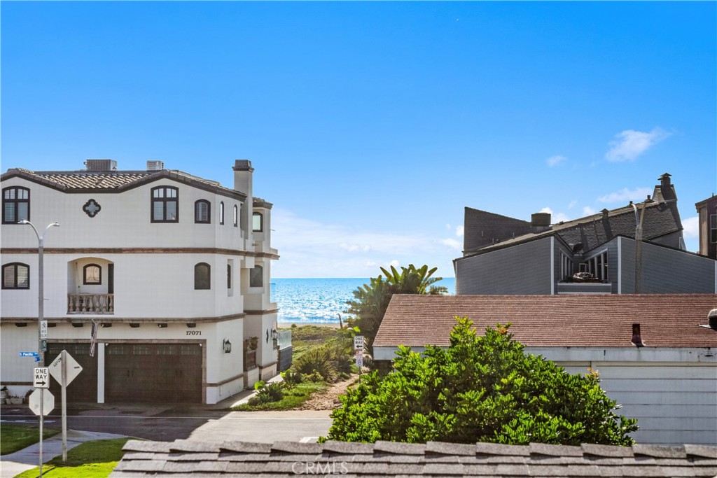 MLS #OC25250843 image #31