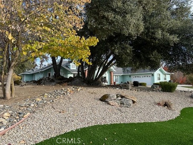 Detail Gallery Image 4 of 9 For 41313 Singing Hills Cir, Ahwahnee,  CA 93601 - 3 Beds | 2/1 Baths