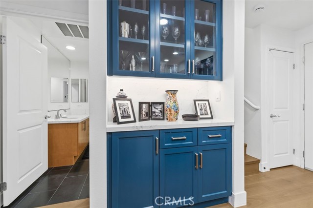 Detail Gallery Image 17 of 49 For 150 the Promenade #202,  Long Beach,  CA 90802 - 3 Beds | 3 Baths