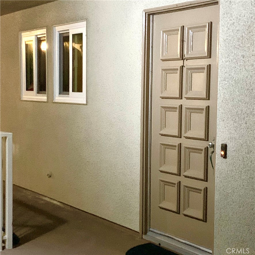 https://media.crmls.org/medias/a348ea00-5ac5-4274-ac67-33797d190b2f.jpg?preset=X-Large