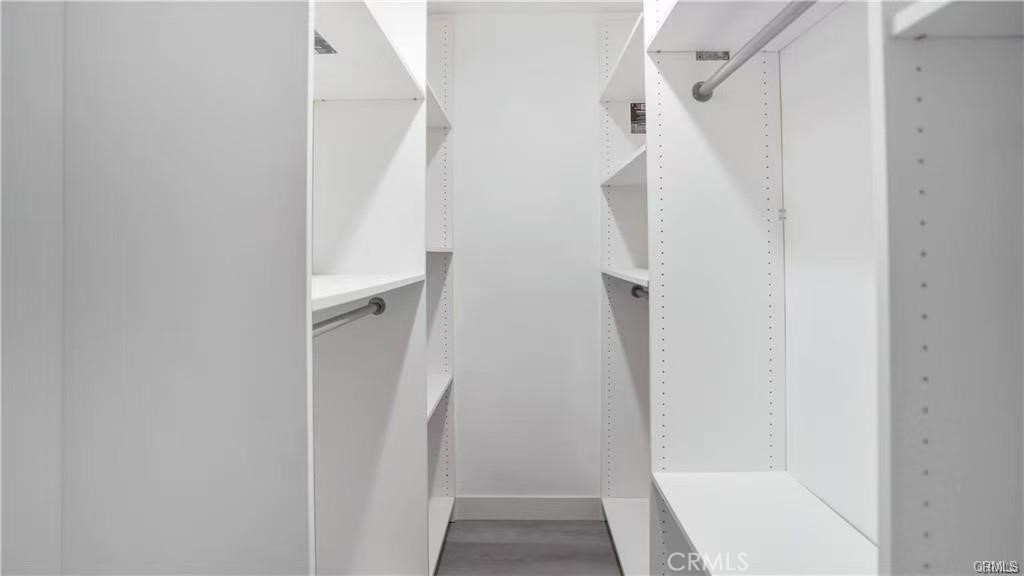 https://media.crmls.org/medias/a3491377-2a33-490f-887d-c479561d3ca0.jpg?preset=X-Large
