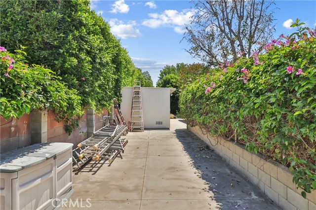 Detail Gallery Image 36 of 38 For 8944 Amestoy Ave, –,  CA 91324 - 3 Beds | 2 Baths