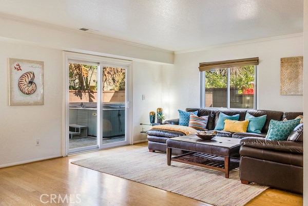 2019 Ernest Avenue, Redondo Beach, California 90278, 3 Bedrooms Bedrooms, ,2 BathroomsBathrooms,Residential,Sold,Ernest,SB17030206
