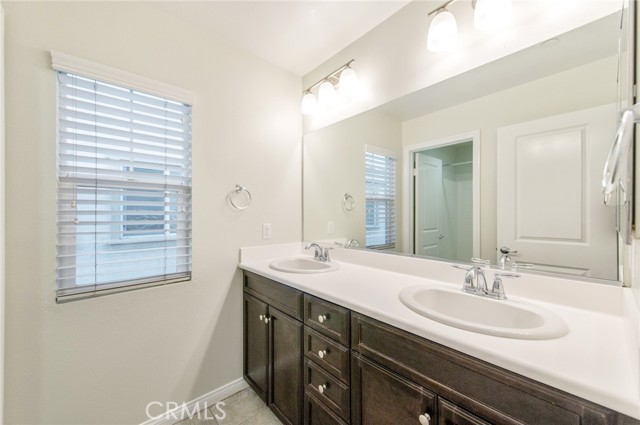 Detail Gallery Image 34 of 47 For 7114 Beckett Field, Corona,  CA 92880 - 3 Beds | 3 Baths