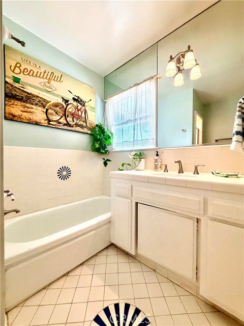 Detail Gallery Image 42 of 54 For 2925 Knoxville, Long Beach,  CA 90815 - 4 Beds | 2 Baths