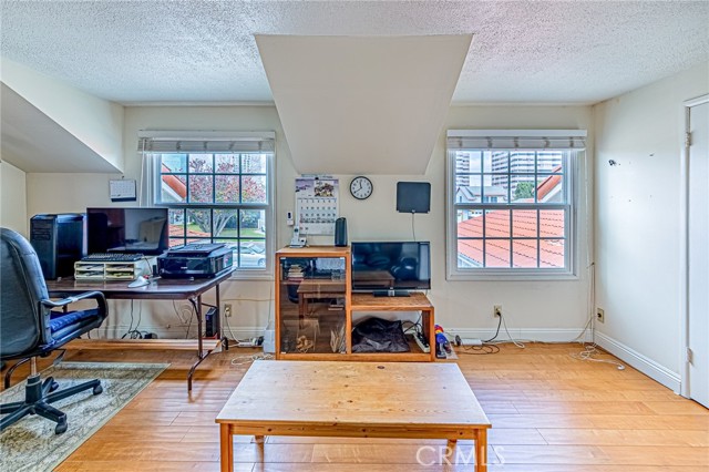 Detail Gallery Image 18 of 44 For 559 Traverse, Costa Mesa,  CA 92626 - 3 Beds | 2 Baths