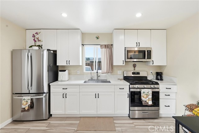 Image 22 of 31 For 4850 Vincent