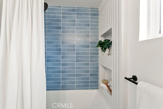 Detail Gallery Image 29 of 45 For 6091 Navajo, Westminster,  CA 92683 - 6 Beds | 5 Baths