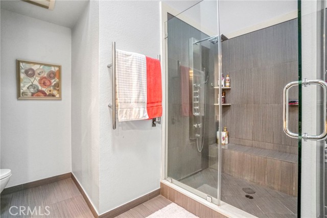 18730 Hatteras Street, Tarzana CA: https://media.crmls.org/medias/a34f49e1-192d-406b-83b4-b2041dc239ec.jpg