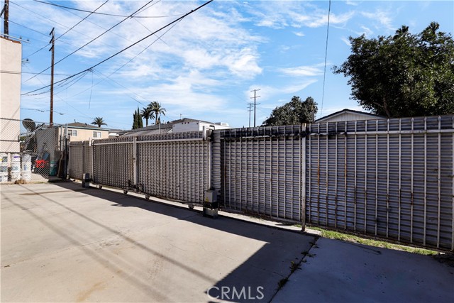 854 E 87th Place, Los Angeles CA: https://media.crmls.org/medias/a34fdff2-d2bb-4e73-a78a-40830e49fde7.jpg