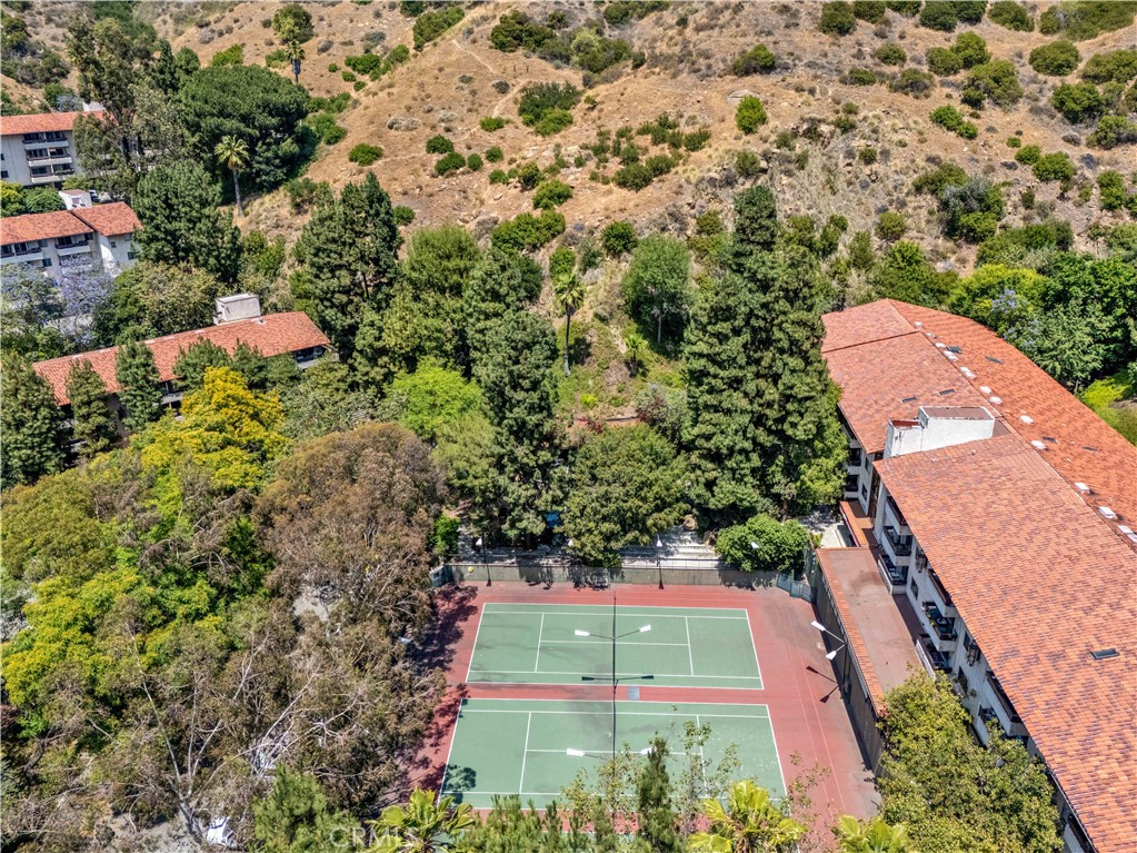 https://media.crmls.org/medias/a3510831-b7fc-4026-ba8e-6b0d296e72bf.jpg?preset=X-Large