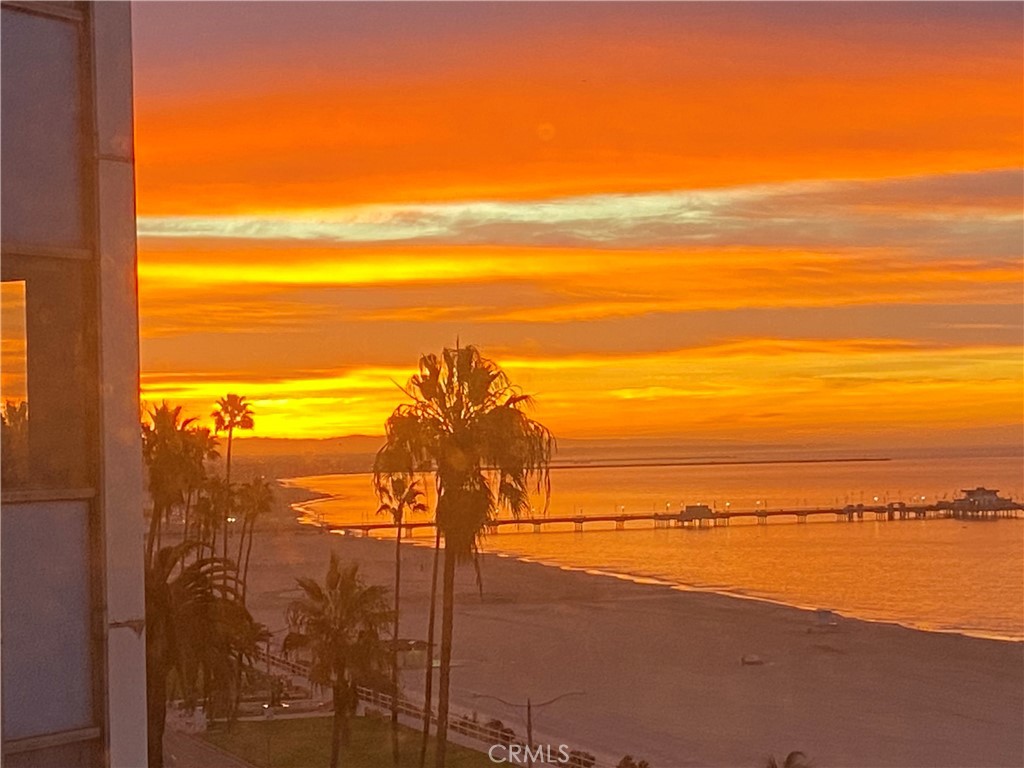 https://media.crmls.org/medias/a3511dfb-9334-43e0-8ebb-b78c4eb7a158.jpg?preset=X-Large