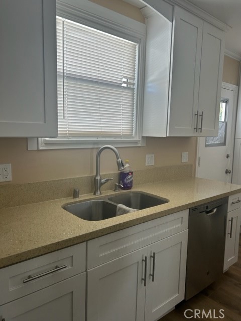 Detail Gallery Image 6 of 33 For 17257 Welby Way, Van Nuys,  CA 91406 - 3 Beds | 3 Baths