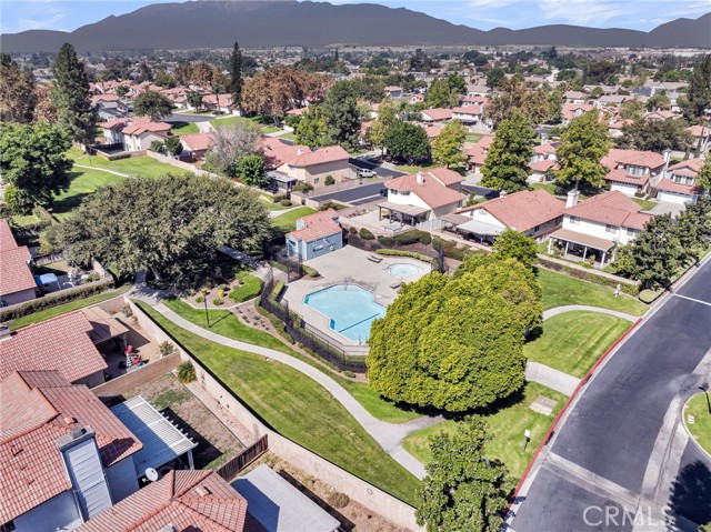 1105 W Victoria Street, Rialto CA: https://media.crmls.org/medias/a351ffdd-bcc1-412e-ab21-14b4982b5e50.jpg