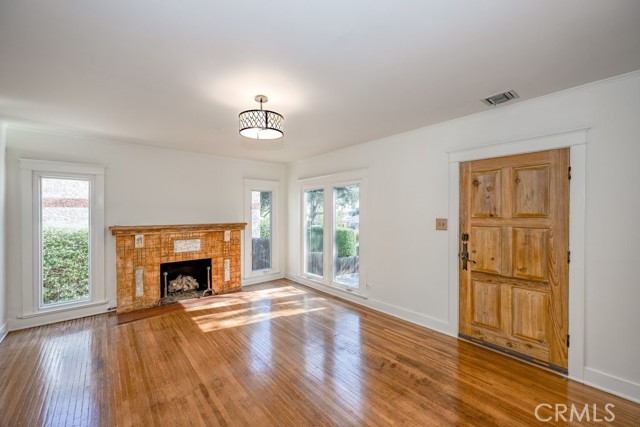 Detail Gallery Image 6 of 41 For 281 San Gabriel Ct, Sierra Madre,  CA 91024 - 4 Beds | 2 Baths