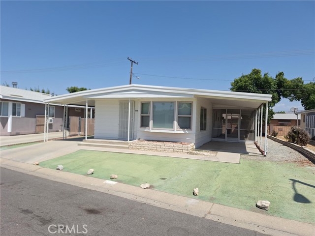 850 San Luis Dr, Hemet, CA 92543