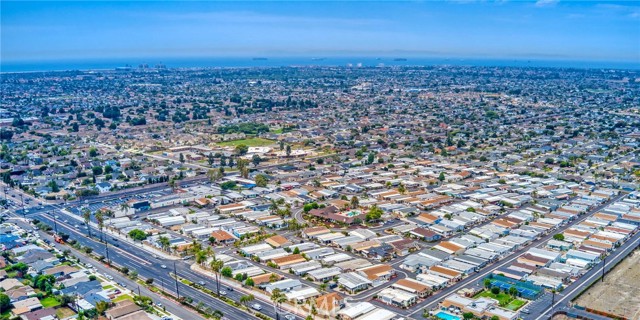 Detail Gallery Image 7 of 15 For 19361 Brookhurst St #72,  Huntington Beach,  CA 92646 - 3 Beds | 2 Baths