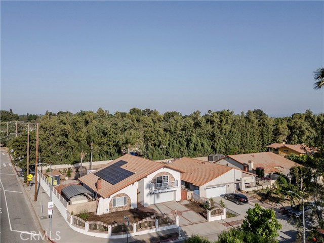 10670 Deering Avenue, Chatsworth CA: https://media.crmls.org/medias/a35503f9-f22e-4a8d-bfa6-f564d092af59.jpg