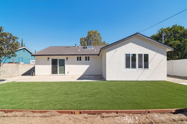 15918 Harvest Street, Granada Hills CA: https://media.crmls.org/medias/a35509c0-df3f-43b1-87c4-b799d387ea7c.jpg