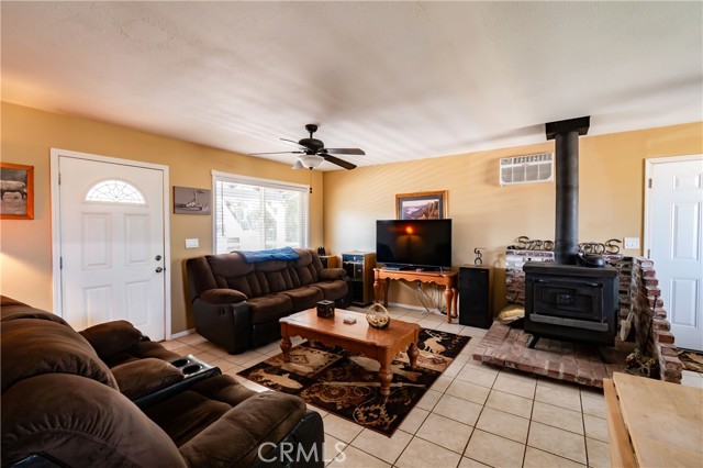 Detail Gallery Image 10 of 27 For 6252 County Road 9, Orland,  CA 95963 - 3 Beds | 1 Baths