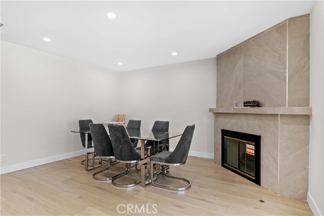 6832 Cantaloupe Avenue, Van Nuys CA: https://media.crmls.org/medias/a355d4ac-60b3-49bd-a4dd-6feea0fc7232.jpg