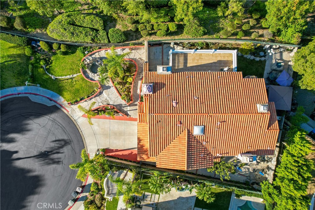 https://media.crmls.org/medias/a356a59b-9755-435c-b7f6-ae001f312155.jpg?preset=X-Large