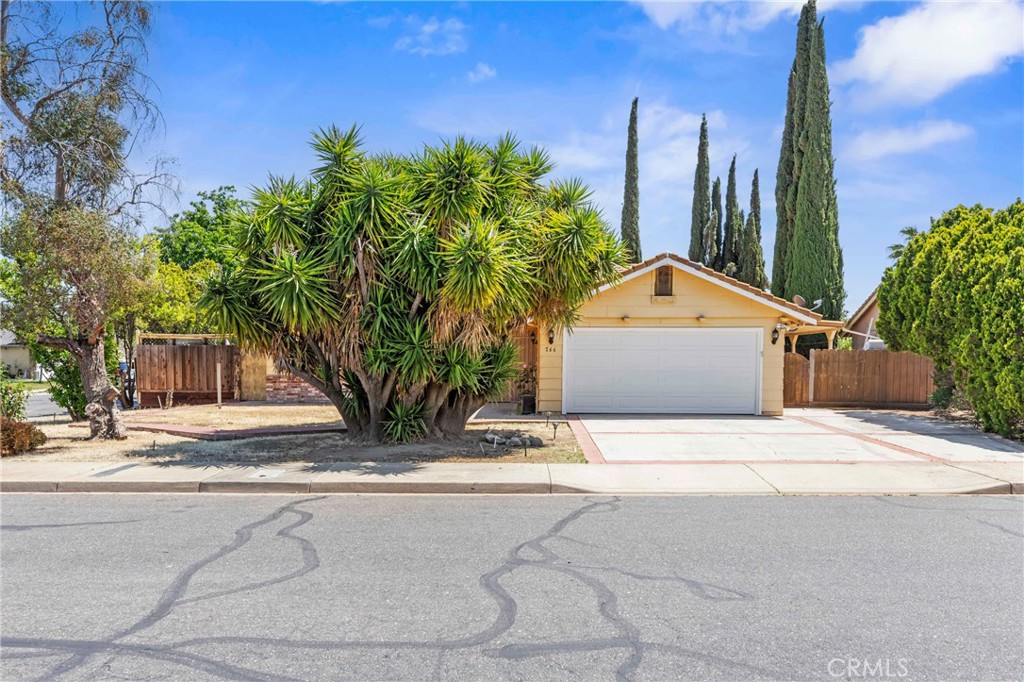 766 Meadowlark Avenue