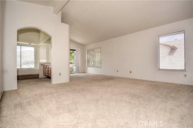 10685 Ridgefield, Moreno Valley CA: https://media.crmls.org/medias/a3572350-c25a-4df1-a0e7-ed6025eb4eb7.jpg