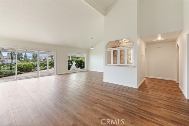 Detail Gallery Image 3 of 15 For 614 614 S Pathfinder, Anaheim Hills,  CA 92807 - 3 Beds | 2 Baths