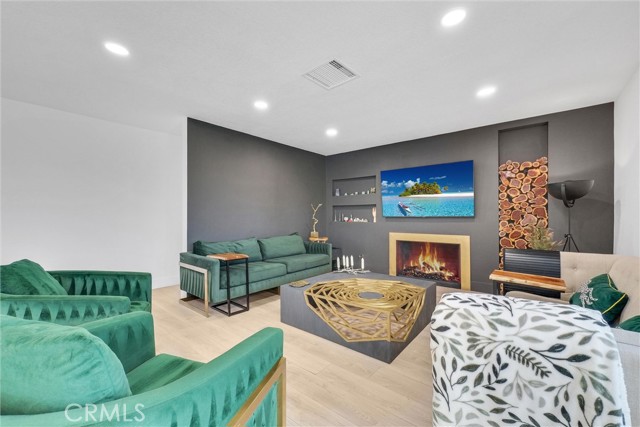 Detail Gallery Image 19 of 54 For 6875 E Swarthmore Dr, Anaheim Hills,  CA 92807 - 4 Beds | 3 Baths