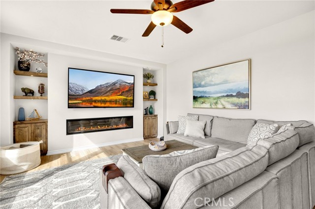 Image 32 of 74 For 18118 Joel Brattain Drive