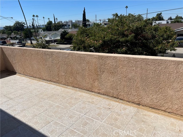 7004 Longridge Avenue, North Hollywood CA: https://media.crmls.org/medias/a35808a9-201d-48cf-8c10-5dd387802725.jpg
