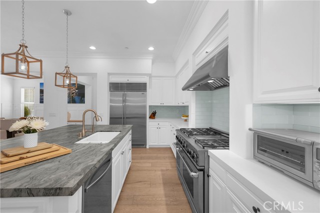 Detail Gallery Image 26 of 61 For 21331 Balerma Ln, Huntington Beach,  CA 92648 - 4 Beds | 3/1 Baths