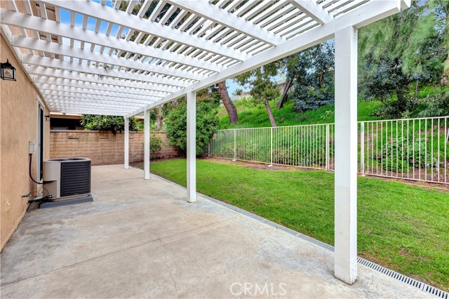 Detail Gallery Image 3 of 18 For 21822 Jinetes, Mission Viejo,  CA 92691 - 4 Beds | 2 Baths