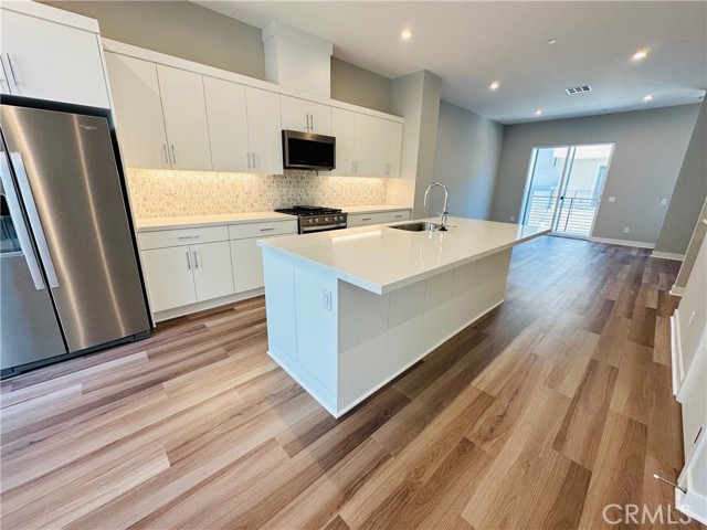 Detail Gallery Image 9 of 32 For 1606 W Bushell St, Anaheim,  CA 92805 - 4 Beds | 3/1 Baths
