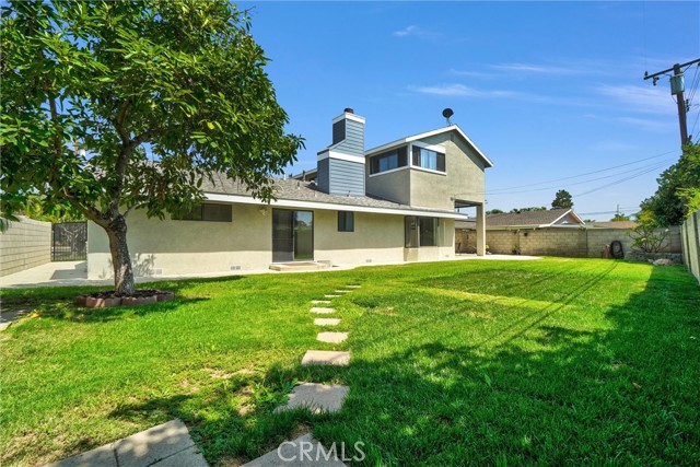 14141 Clarissa Lane, North Tustin CA: https://media.crmls.org/medias/a359fb2e-453a-46ee-b071-7f8157c99212.jpg