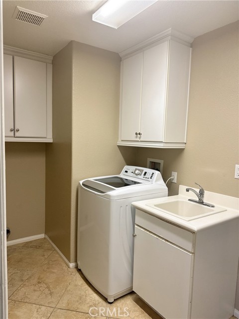 396 Suncup Circle, Hemet CA: https://media.crmls.org/medias/a35be030-f39c-4283-8a6d-aa2b665743bd.jpg