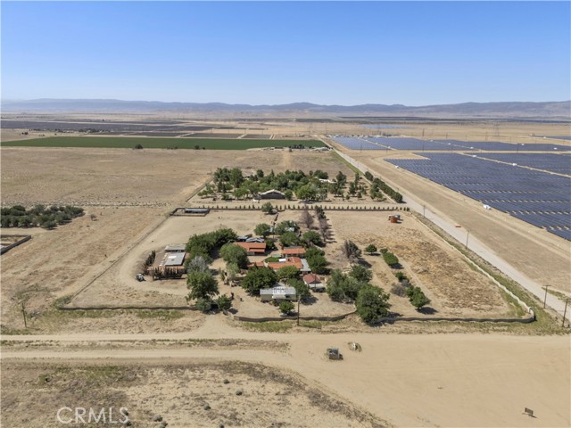 Detail Gallery Image 3 of 74 For 15374 Gaskell Road, Rosamond,  CA 93560 - 4 Beds | 4 Baths